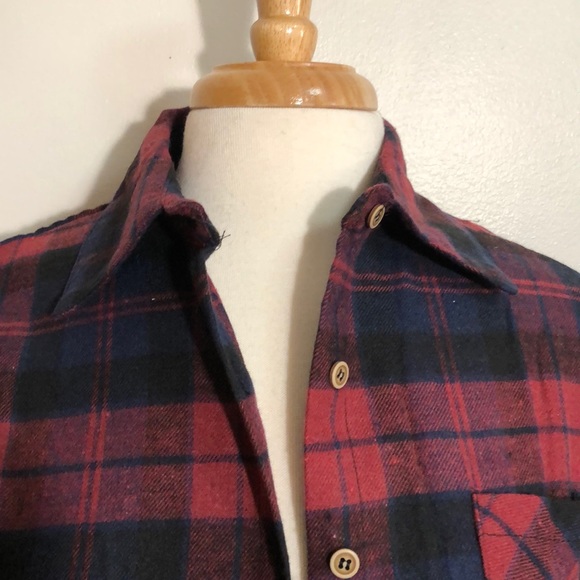 NWT flannel button down long-sleeved - Picture 3 of 5